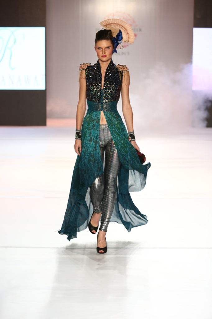 Model wearing Designer Rajdeep Ranawat collection @ Pune Fashion Week