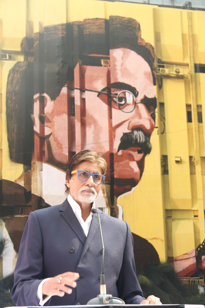 St+art Mumbai Festival presents Mr. Amitabh Bachchan at the unveiling of the mural of Dadasaheb Phalke