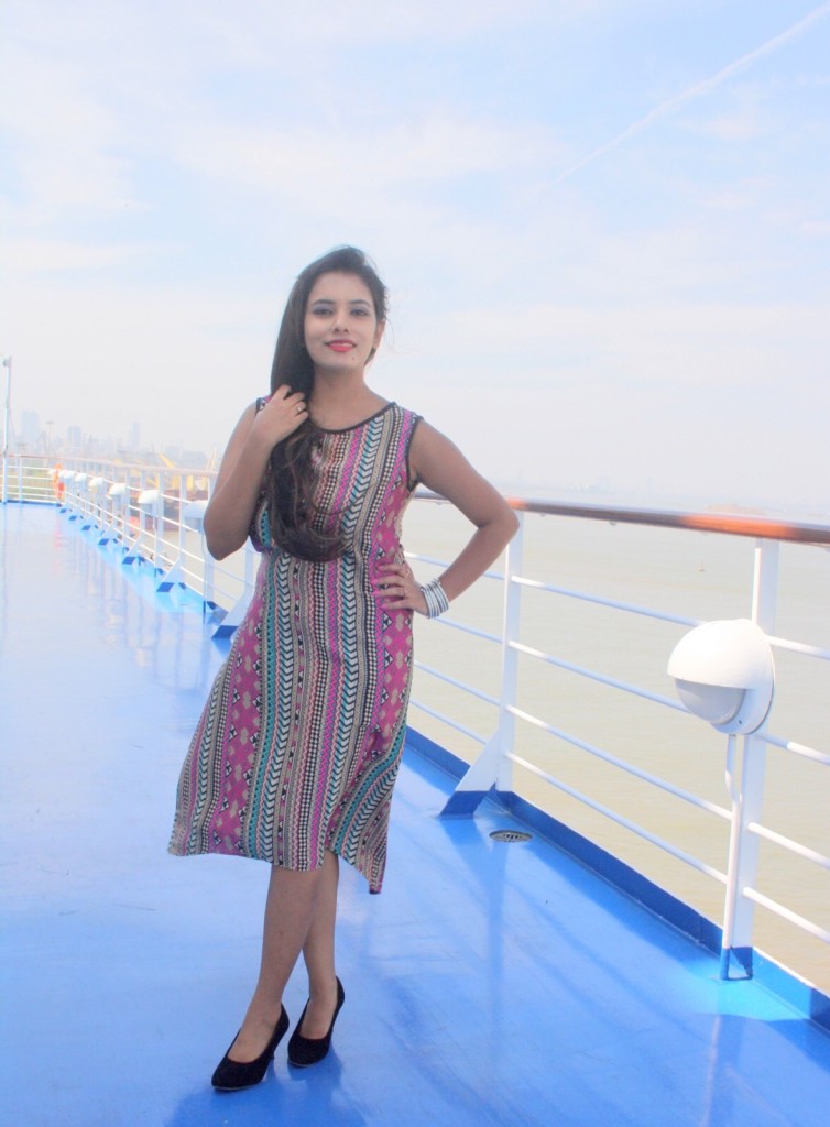 ritwika gupta spotlightxoxo cruise summer fashion