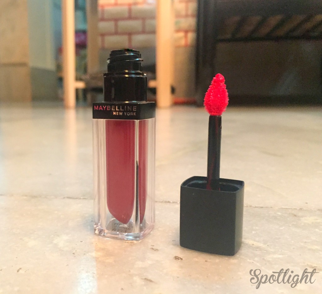 maybelline red lips on ritwika