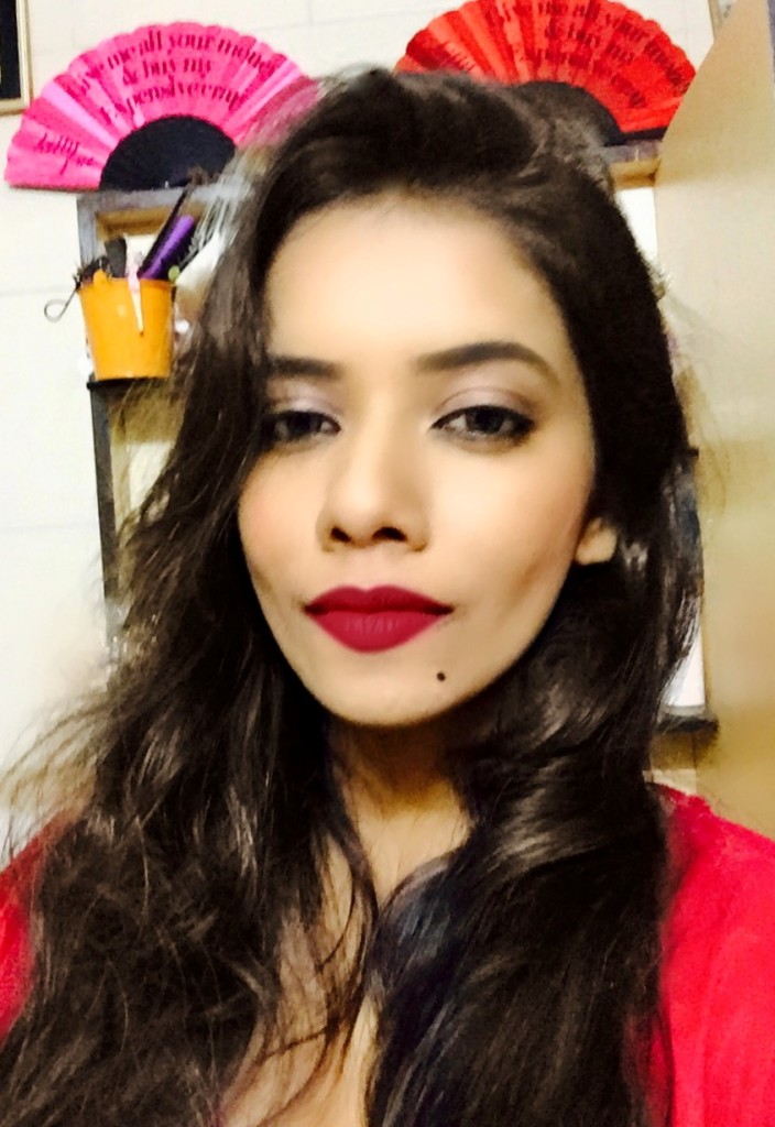 maybelline red lips on ritwika