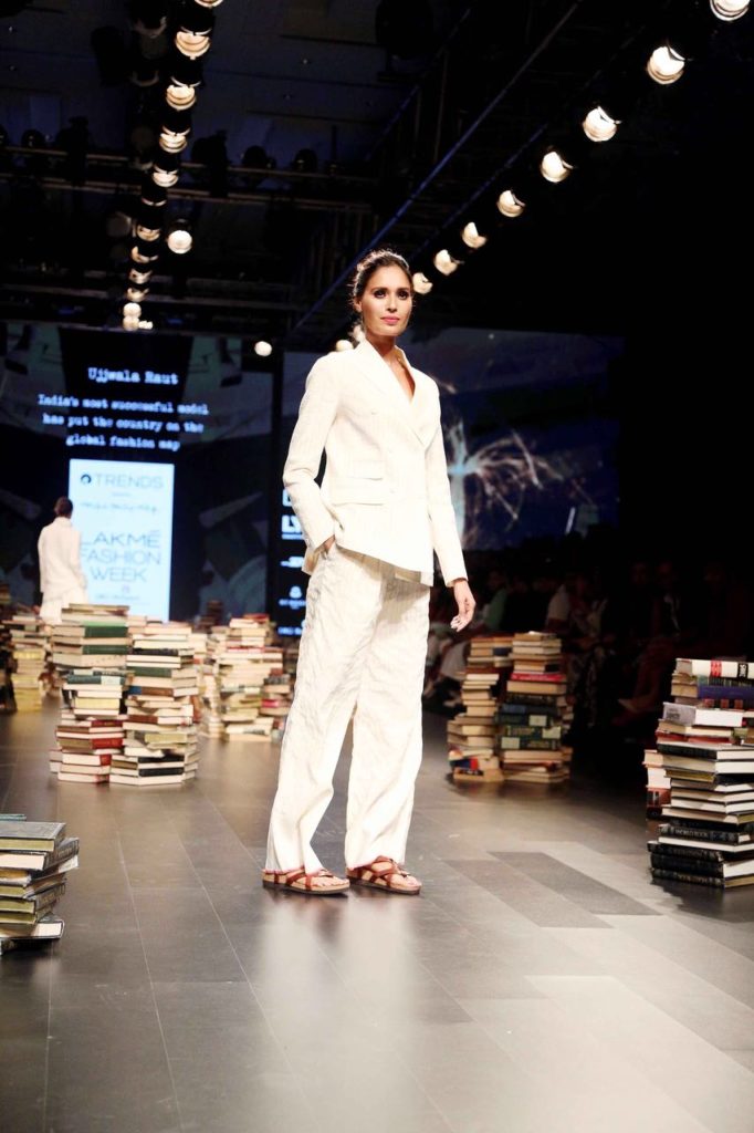 Rajesh Pratap Singh Sets New Trends at LFW 2016 